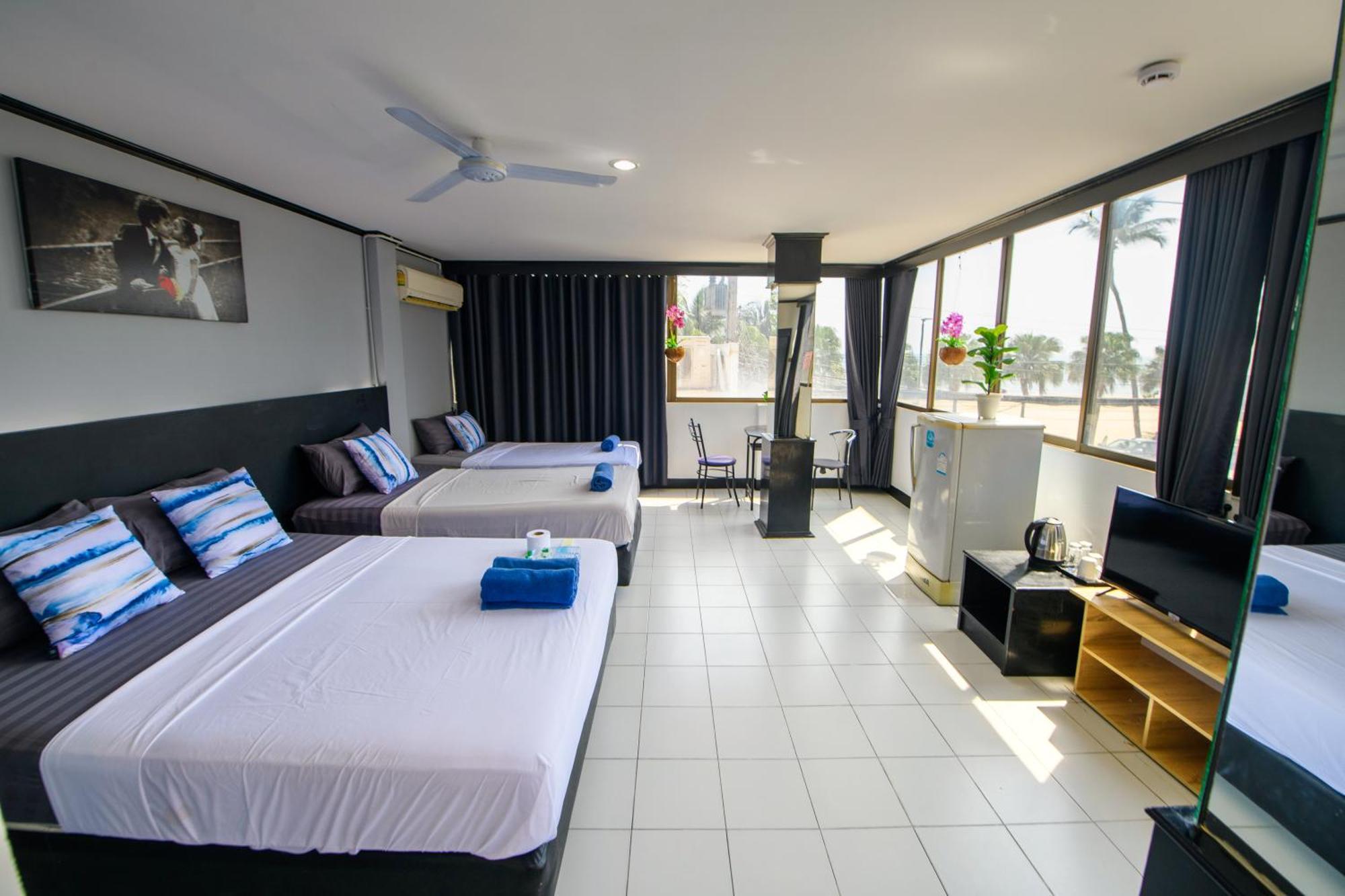 Happy Jomtien - Beachfront Habitación foto