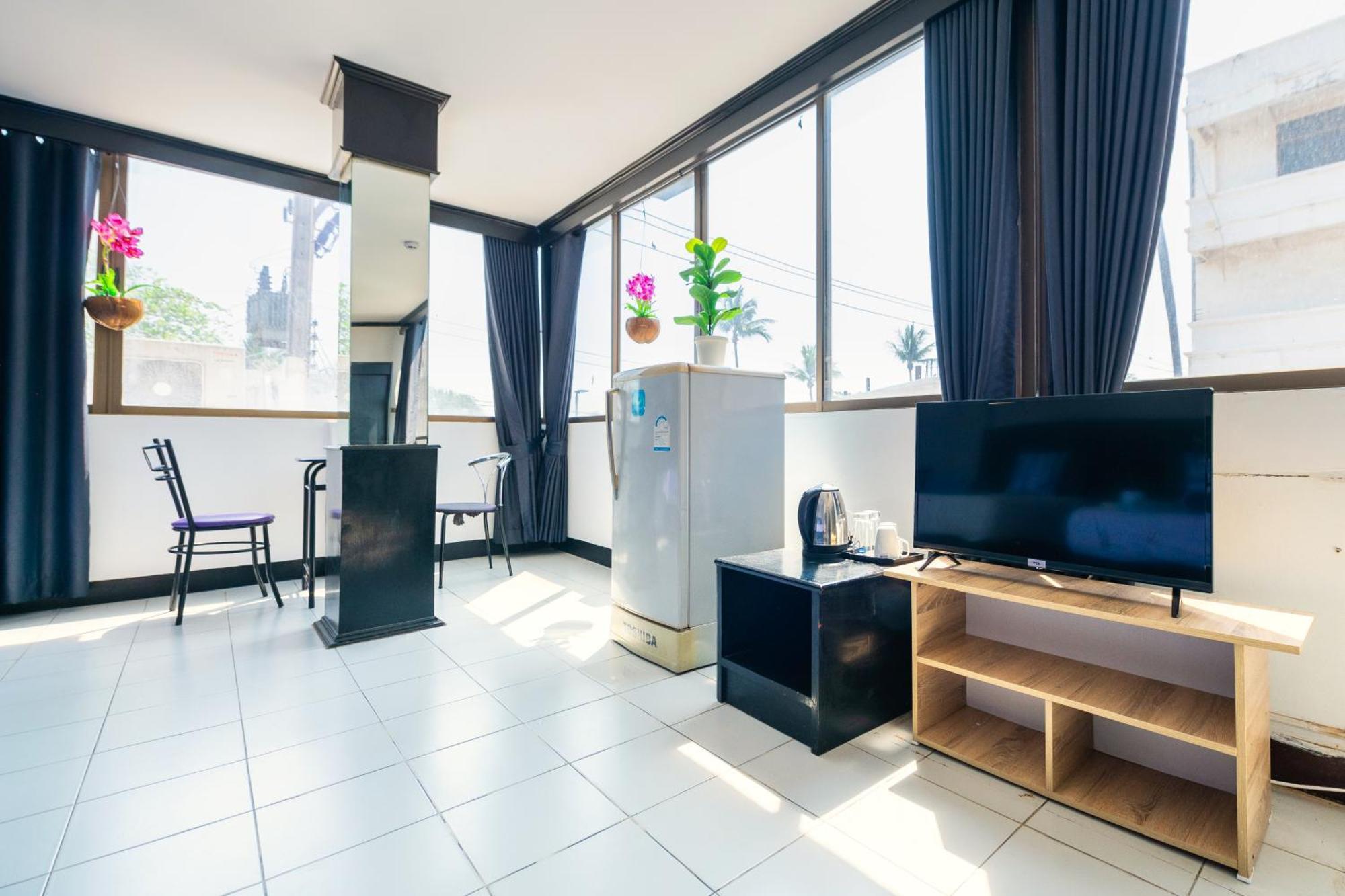 Happy Jomtien - Beachfront Habitación foto